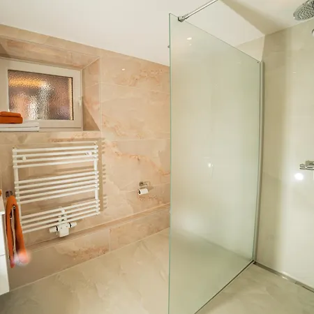 아파트 Ferienwohnung Speichersdorf Speichersdorf